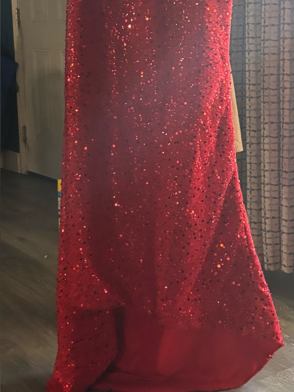 Elegant Beaded Evening Gown (Red) - Picture 9 of 9